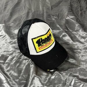 Womens Black and White Cap